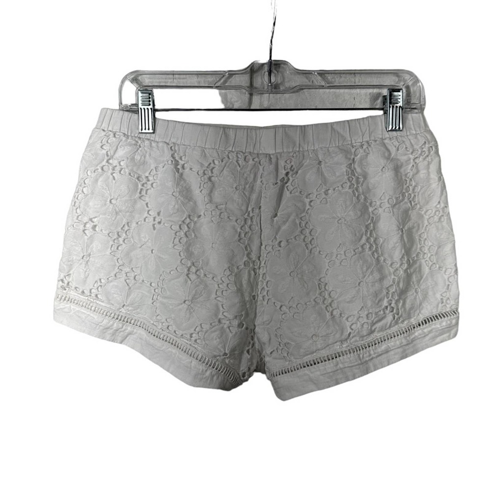 Lilly Pulitzer White Lace Floral Eyelet Shorts Size Medium - Picture 3 of 9